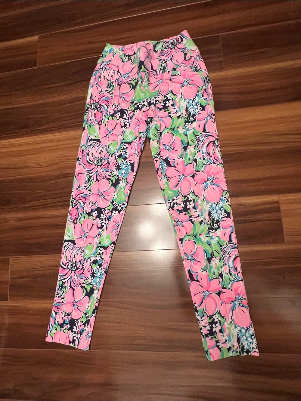 Lilly Pulitzer Pink Floral Ankle Leggings with Accents